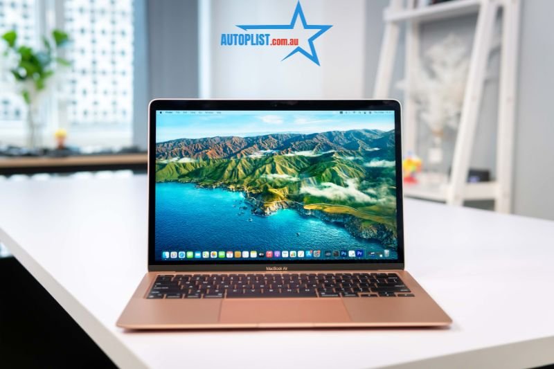 MacBook Air vs Pro comparison of speed and battery life